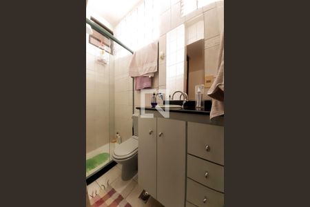 Casa à venda com 96m², 3 quartos e 2 vagasBanheiro