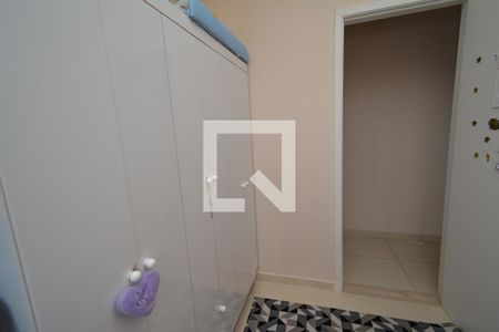 Quarto 1 de apartamento para alugar com 2 quartos, 42m² em Vila Galvão, Guarulhos