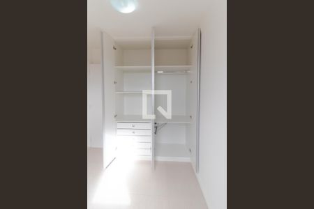 Apartamento para alugar com 44m², 2 quartos e 1 vaga Apartamento para alugar com 44m², 2 quartos e 1 vagaQuarto 02- Armário