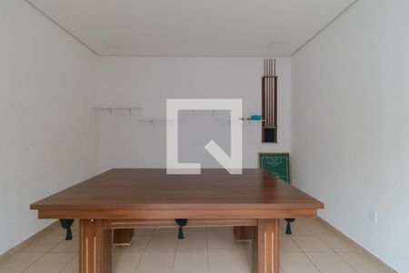 Apartamento para alugar com 44m², 2 quartos e 1 vaga Apartamento para alugar com 44m², 2 quartos e 1 vagaÁrea comum - Salão de Jogos