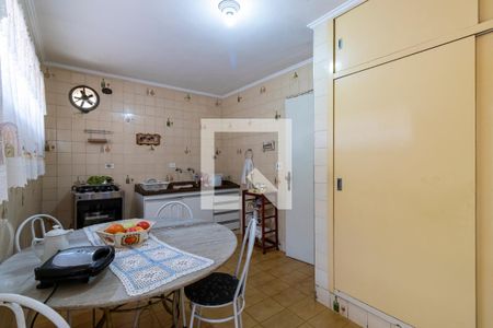1o. Andar - Cozinha de casa para alugar com 3 quartos, 180m² em Jardim Patente Novo, São Paulo