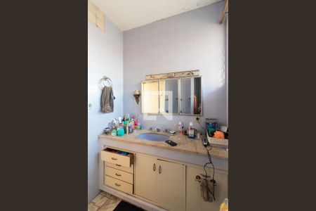 Casa à venda com 417m², 5 quartos e 5 vagasBanheiro