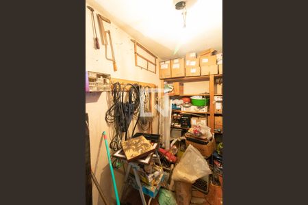 Casa à venda com 417m², 5 quartos e 5 vagasAdega