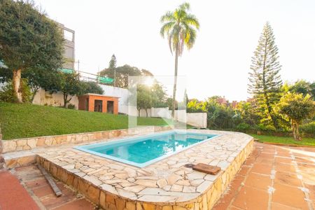 Casa à venda com 417m², 5 quartos e 5 vagasPiscina
