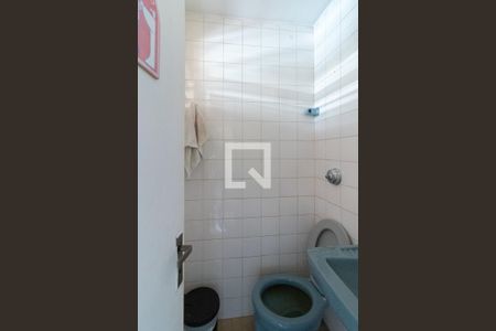 Casa à venda com 417m², 5 quartos e 5 vagasLavabo