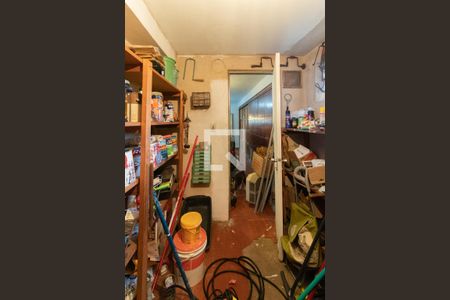 Casa à venda com 417m², 5 quartos e 5 vagasAdega