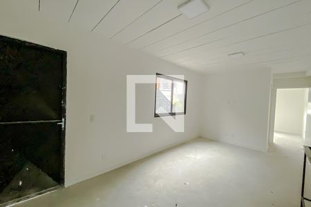 Sala, cozinha e lavanderia de kitnet/studio para alugar com 1 quarto, 32m² em Chácara Seis de Outubro, São Paulo
