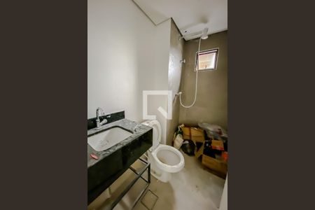 Banheiro de kitnet/studio para alugar com 1 quarto, 32m² em Chácara Seis de Outubro, São Paulo