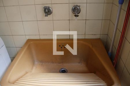 Casa à venda com 496m², 6 quartos e 5 vagas Casa à venda com 496m², 6 quartos e 5 vagasLavanderia
