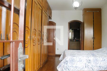 Casa à venda com 496m², 6 quartos e 5 vagas Casa à venda com 496m², 6 quartos e 5 vagasQuarto 4
