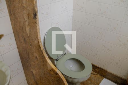 Casa à venda com 496m², 6 quartos e 5 vagas Casa à venda com 496m², 6 quartos e 5 vagasLavabo