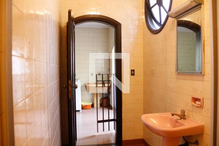 Casa à venda com 496m², 6 quartos e 5 vagas Casa à venda com 496m², 6 quartos e 5 vagasbanheiro 4