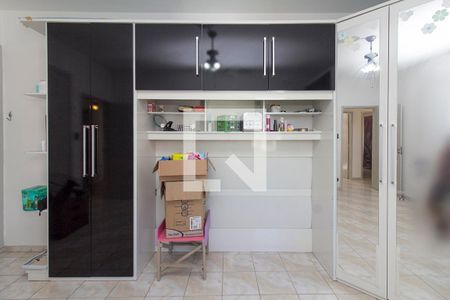 Apartamento à venda com 97m², 3 quartos e sem vagaQuarto 2