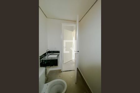 Casa de condomínio para alugar com 36m², 1 quarto e sem vagaBanheiroBanheiro