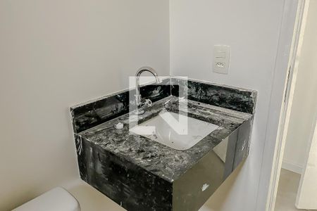 Casa de condomínio para alugar com 36m², 1 quarto e sem vagaDetalhe Banheiro