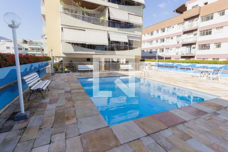Apartamento à venda com 180m², 3 quartos e 2 vagasPiscina