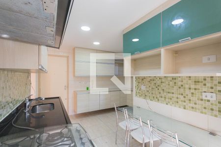 Apartamento à venda com 180m², 3 quartos e 2 vagasCozinha e Área de Serviço