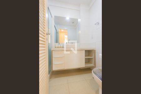 Apartamento à venda com 180m², 3 quartos e 2 vagasBanheiro Social