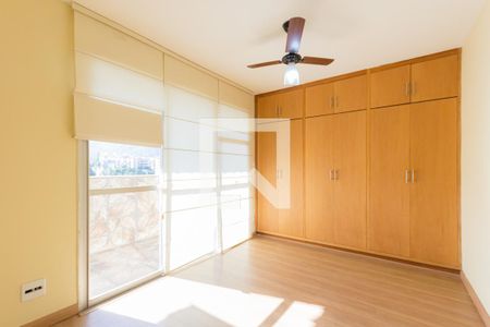 Apartamento à venda com 180m², 3 quartos e 2 vagasQuarto 3 - Suíte