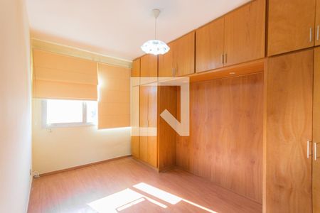 Apartamento à venda com 180m², 3 quartos e 2 vagasQuarto 2