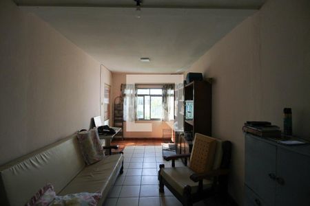 Sala de casa à venda com 5 quartos, 136m² em Vila Bancaria, São Paulo