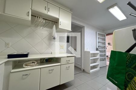 Casa à venda com 500m², 4 quartos e 4 vagasÁrea de Serviço