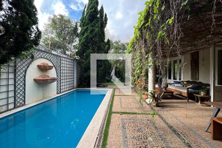 Casa à venda com 500m², 4 quartos e 4 vagasVaranda