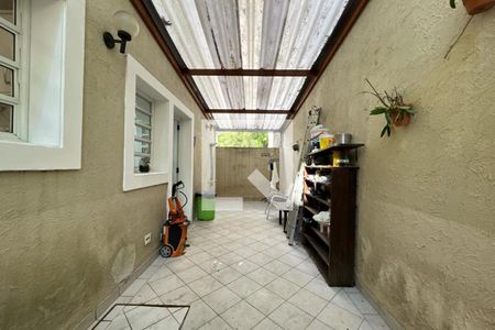 Casa à venda com 500m², 4 quartos e 4 vagasÁrea de Serviço Externa