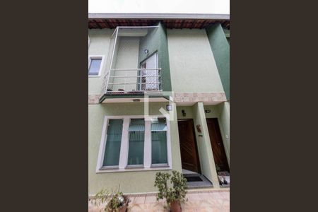 Casa à venda com 130m², 4 quartos e 4 vagasFachada