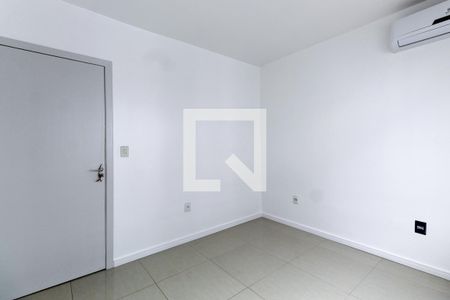 Quarto de apartamento para alugar com 1 quarto, 42m² em Passo da Areia, Porto Alegre