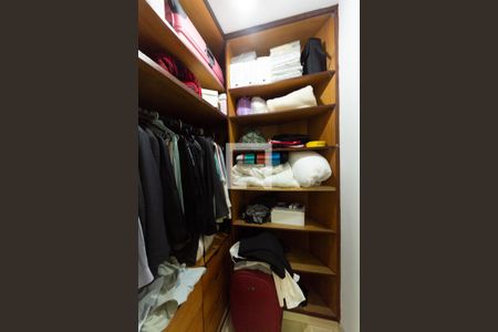 Apartamento para alugar com 220m², 4 quartos e 3 vagasSuíte 2 closet