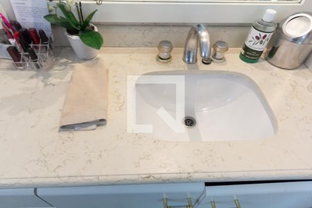 Apartamento para alugar com 220m², 4 quartos e 3 vagasBanheiro da Suíte 1