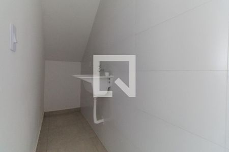 Casa de condomínio para alugar com 37m², 1 quarto e sem vagaÁrea de serviço