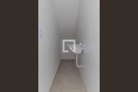 Casa de condomínio para alugar com 37m², 1 quarto e sem vagaÁrea de serviço