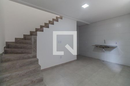 Sala de casa de condomínio para alugar com 1 quarto, 37m² em Vila Antonieta, São Paulo