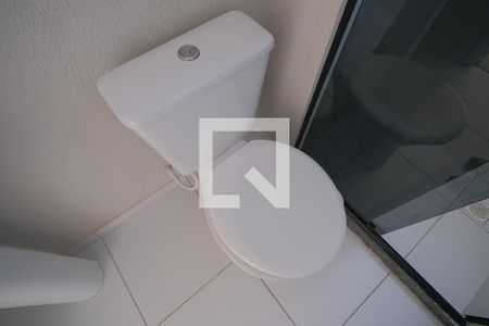Apartamento para alugar com 53m², 2 quartos e 1 vaga Apartamento para alugar com 53m², 2 quartos e 1 vagaDetalhe do banheiro