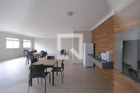Apartamento para alugar com 53m², 2 quartos e 1 vaga Apartamento para alugar com 53m², 2 quartos e 1 vagaÁrea comum - Salão de festas