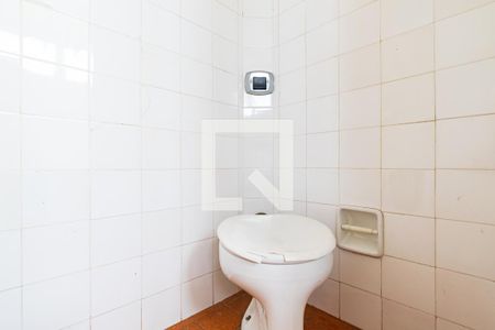 Apartamento à venda com 70m², 2 quartos e 1 vaga Apartamento à venda com 70m², 2 quartos e 1 vagaBanheirode Serviço