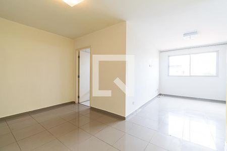 Sala de Estar de apartamento à venda com 2 quartos, 70m² em Chácara Inglesa, São Paulo