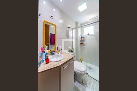 Banheiro  de apartamento à venda com 3 quartos, 89m² em Vila Valparaiso, Santo André