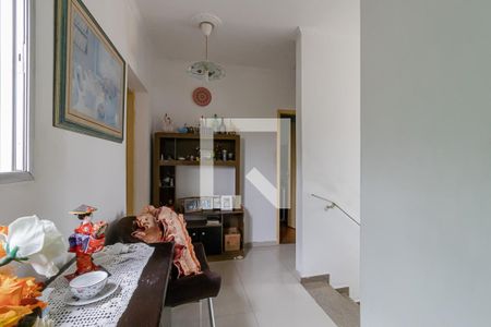 Casa à venda com 121m², 3 quartos e 2 vagas Casa à venda com 121m², 3 quartos e 2 vagasCorredor