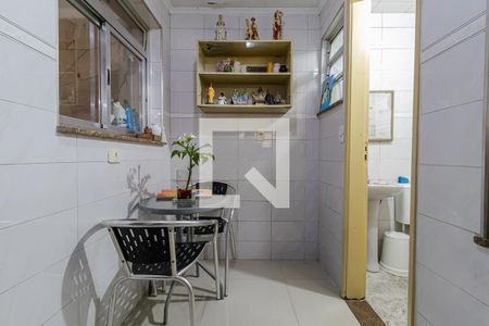 Casa à venda com 121m², 3 quartos e 2 vagas Casa à venda com 121m², 3 quartos e 2 vagasQuarto de Serviço