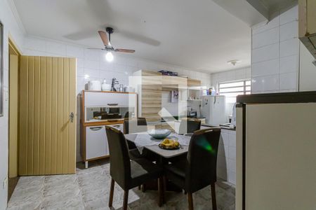 Casa à venda com 121m², 3 quartos e 2 vagas Casa à venda com 121m², 3 quartos e 2 vagasCopa e Cozinha