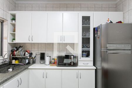 Casa à venda com 113m², 3 quartos e sem vaga Casa à venda com 113m², 3 quartos e sem vagaCozinha