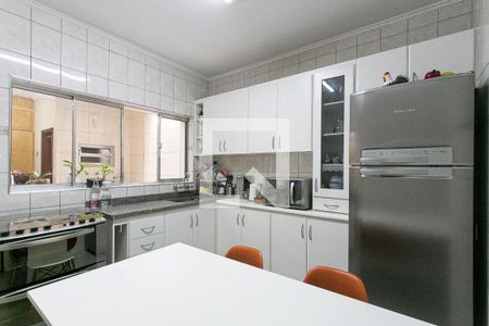 Casa à venda com 113m², 3 quartos e sem vaga Casa à venda com 113m², 3 quartos e sem vagaCozinha