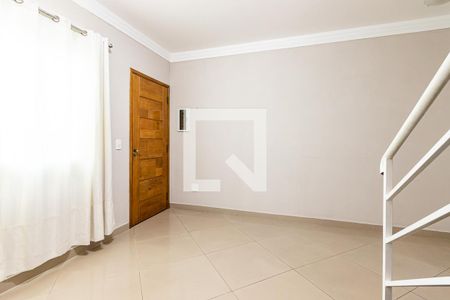 Sala de casa para alugar com 2 quartos, 84m² em Vila Ré, São Paulo