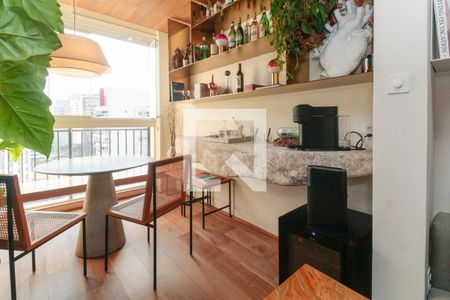 Varanda de apartamento para alugar com 2 quartos, 70m² em Pinheiros, São Paulo