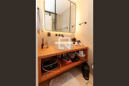 Apartamento para alugar com 70m², 2 quartos e 1 vaga Apartamento para alugar com 70m², 2 quartos e 1 vagaBanheiro da Suíte