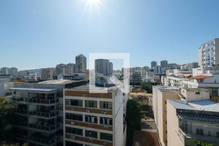 Apartamento para alugar com 280m², 4 quartos e 2 vagas Apartamento para alugar com 280m², 4 quartos e 2 vagasVista