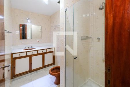 Apartamento para alugar com 280m², 4 quartos e 2 vagas Apartamento para alugar com 280m², 4 quartos e 2 vagasBanheiro da Suíte 1